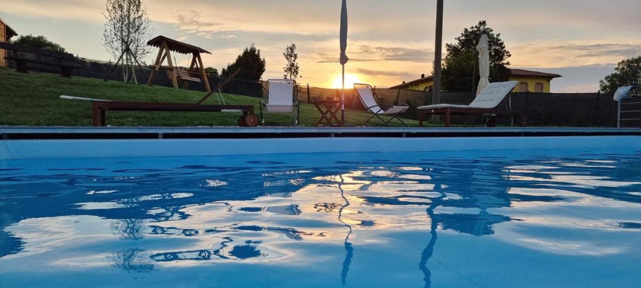 Casa Vacanza Con Piscina,Area Giochi Bambini. Santa Maria della Versa Eksteriør billede