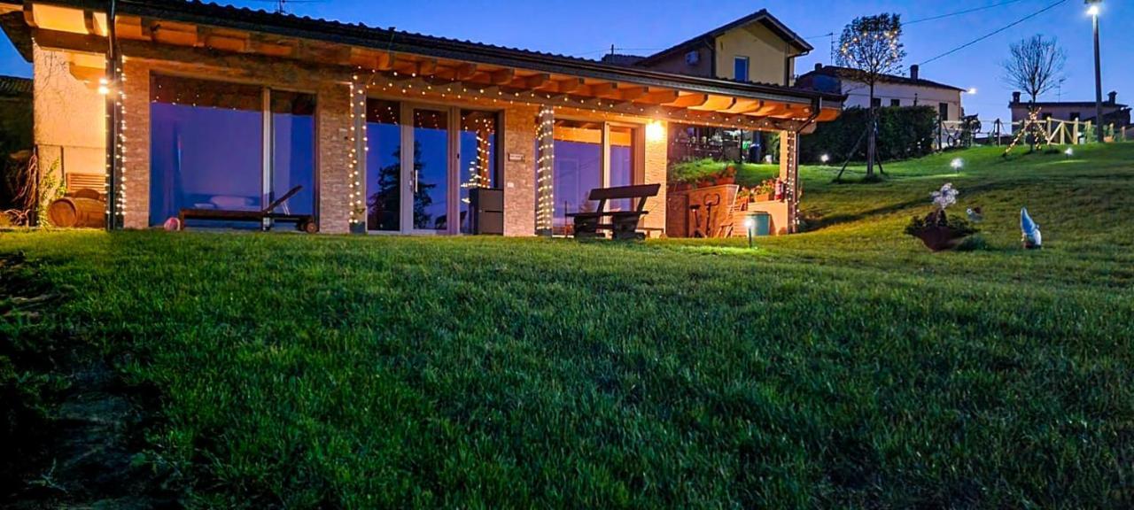 Casa Vacanza Con Piscina,Area Giochi Bambini. Santa Maria della Versa Eksteriør billede