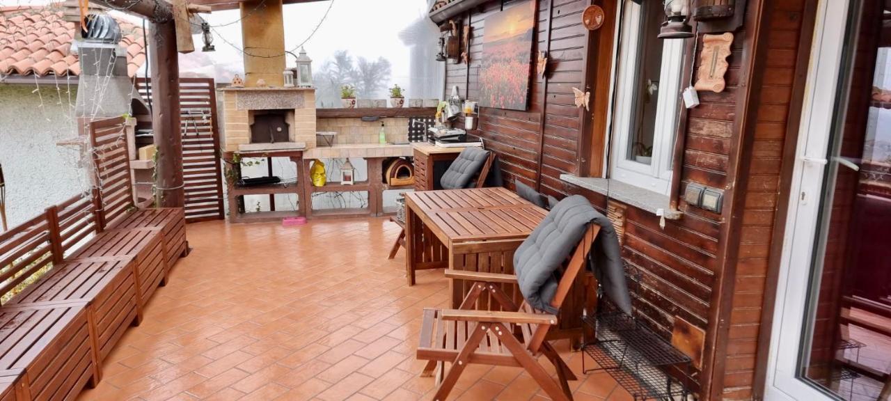 Casa Vacanza Con Piscina,Area Giochi Bambini. Santa Maria della Versa Eksteriør billede